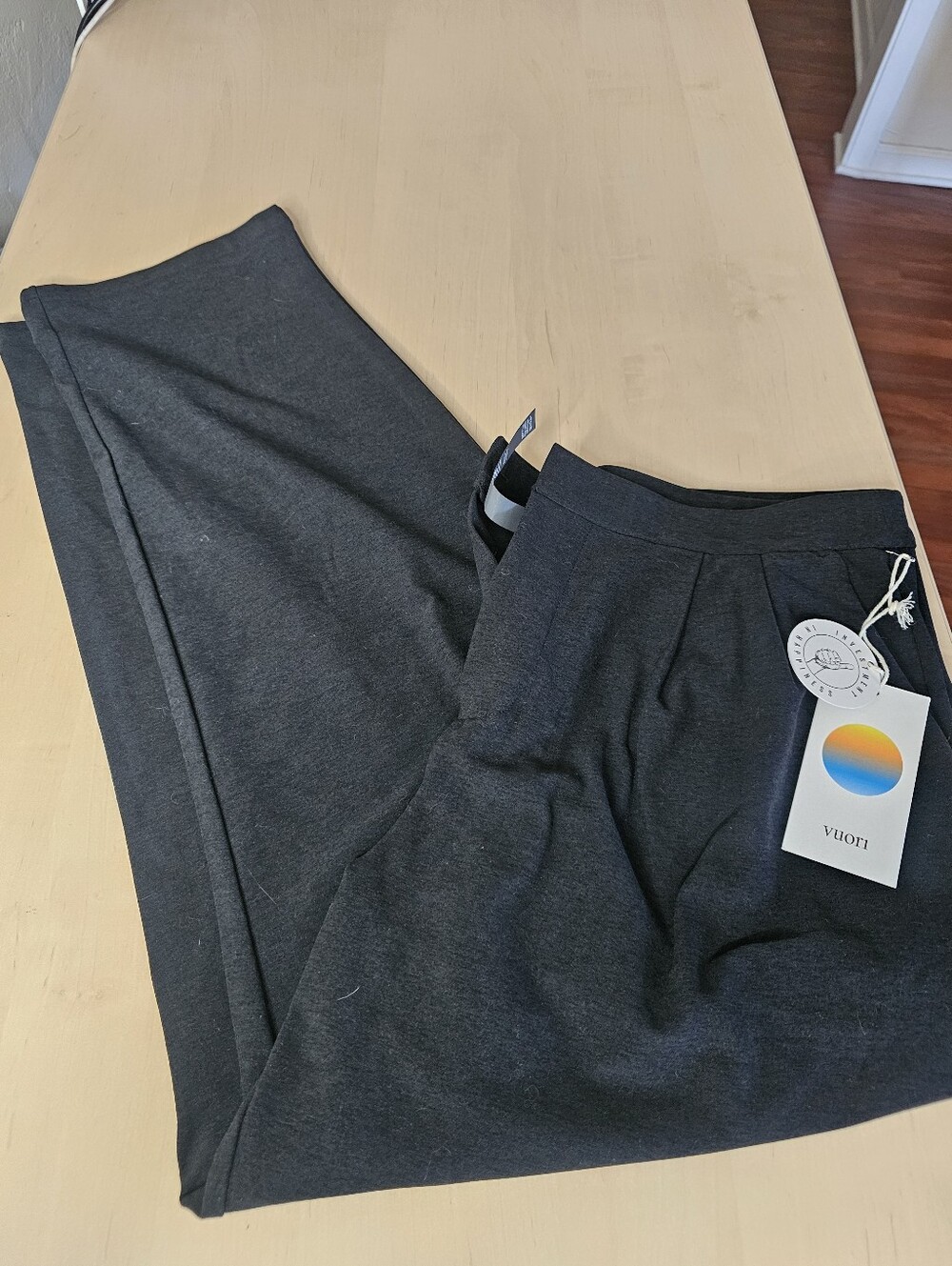 Nwt Vuori Women Elevation Ankle Trouser Pant. Sz M Black (#25) - Picture 4 of 5